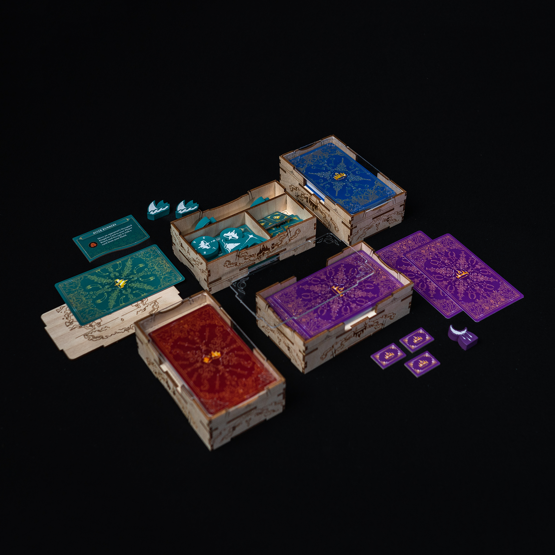 The Old King's Crown Organizer